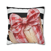 Load image into Gallery viewer, Christmas Pillow Covers, Rustic Country Square Covers, Country Farmhouse Decor, Coordinating Pillow Cover Set, Farmhouse Pillows