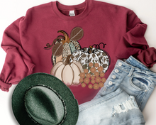 Load image into Gallery viewer, Women's Fall Hand Drawn Pumpkins Design Pretty Watercolor Pumpkins Design Sweatshirt