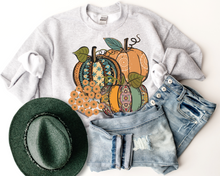 Load image into Gallery viewer, Women&#39;s Fall Hand Drawn Pumpkins Design Pretty Watercolors Pumpkins Sweatshirt
