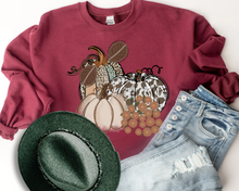 Load image into Gallery viewer, Women&#39;s Fall Hand Drawn Pumpkins Design Pretty Watercolor Pumpkins Design Sweatshirt
