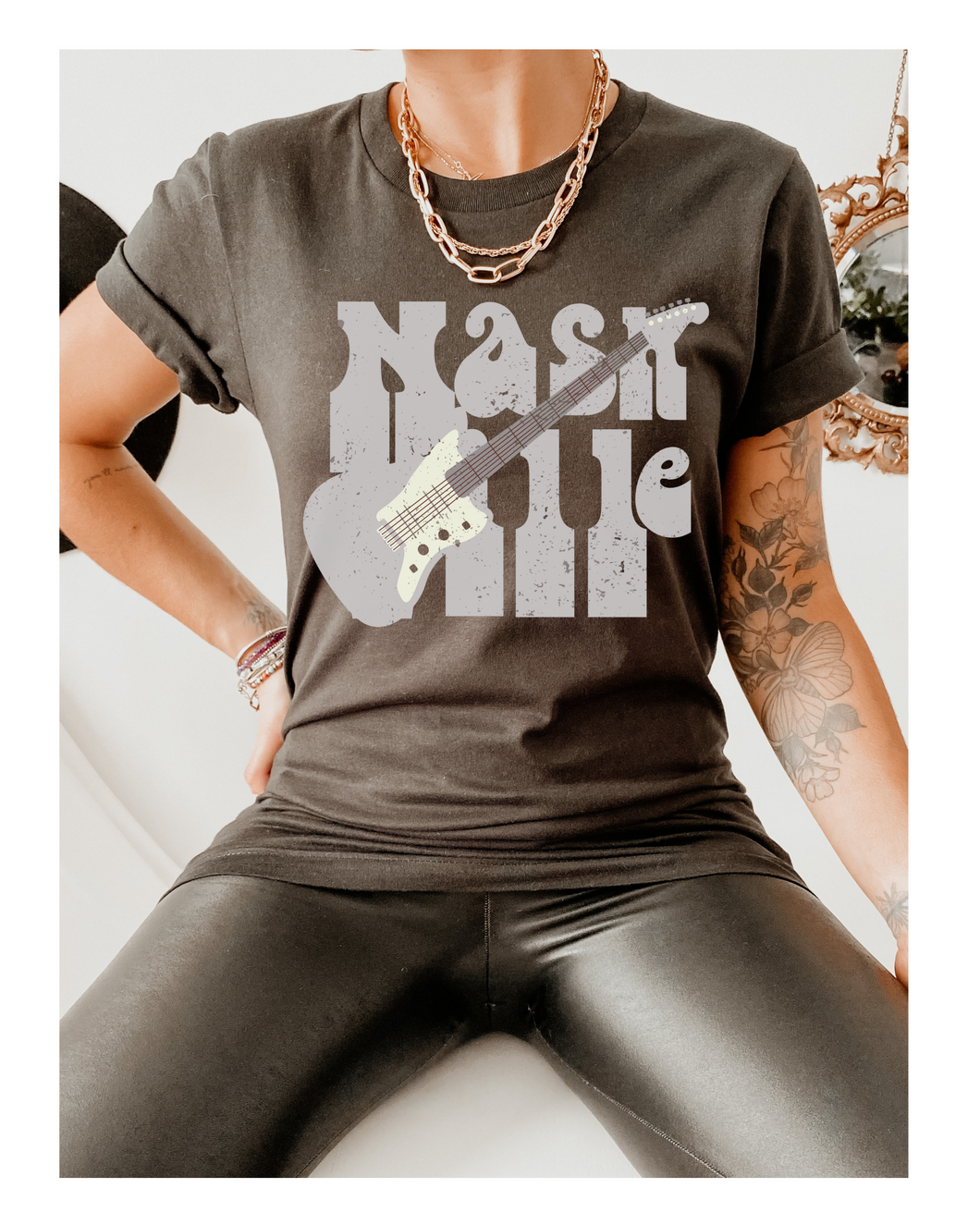 Nashville Retro Distressed Design T-Shirt, Vintage-Inspired T-Shirt, Design, Trendy Hippie T-Shirt