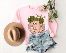 Load image into Gallery viewer, Women&#39;s Fall Hand Drawn Pumpkin Design Pink Pumpkin with Daisies Pullover Sweatshirt
