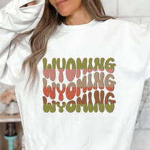 Load image into Gallery viewer, Women&#39;s Wyoming Crewneck Sweatshirt Winter Retro Wyoming Design on a Soft, Cozy Pullover Unisex-Size Sweatshirt
