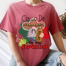 Load image into Gallery viewer, Cinco de Mayo Unisex Comfort Colors® T-shirt, Women&#39;s Green or Crimson Cinco de Drinko Fun Drinking shirt, Gnome wit Drinking Bottle Tee
