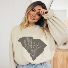 Load image into Gallery viewer, South Carolina Wildflowers Crewneck Sweatshirt Women&#39;s pullover Unisex Flowers Shirt Pullover White, Sand or Ash
